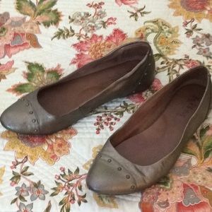 Korks flat shoes gold metalic studs size 10 flat slip on